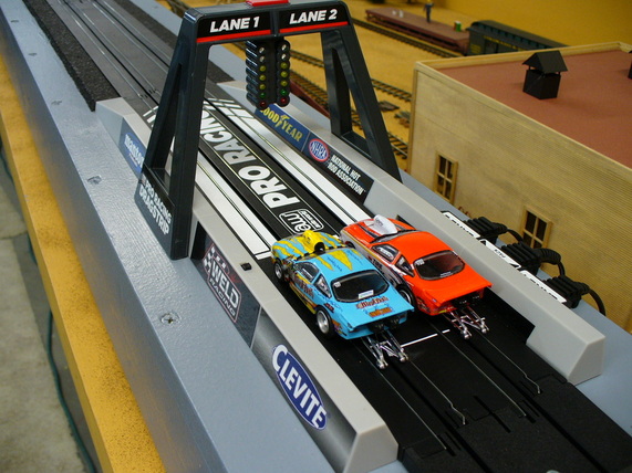 slot car drag racing tracks